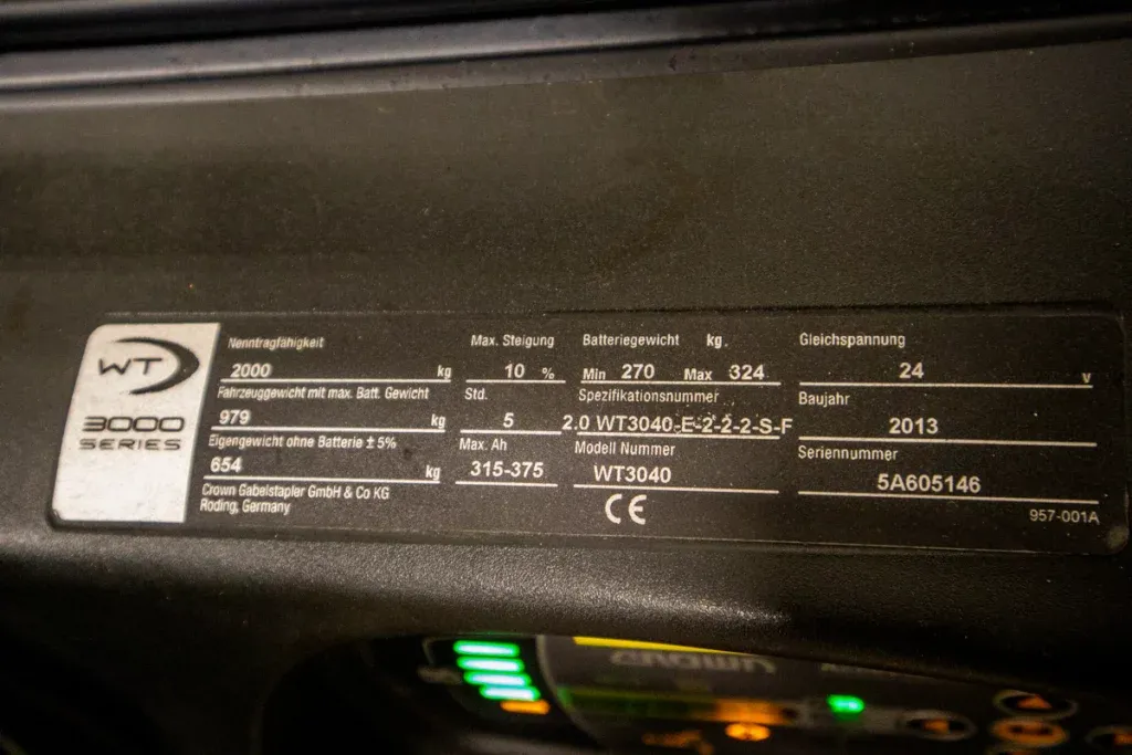 Crown WT3040-E begagnad laglyftare typskylt