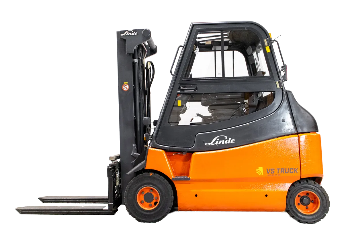 53129 Linde E25 begagnad motviktstruck med utskjutande gafflar frilagd