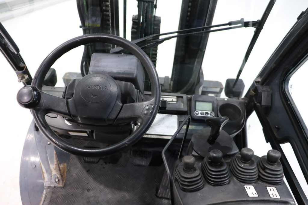 Toyota Tonero 52-8FDJF35