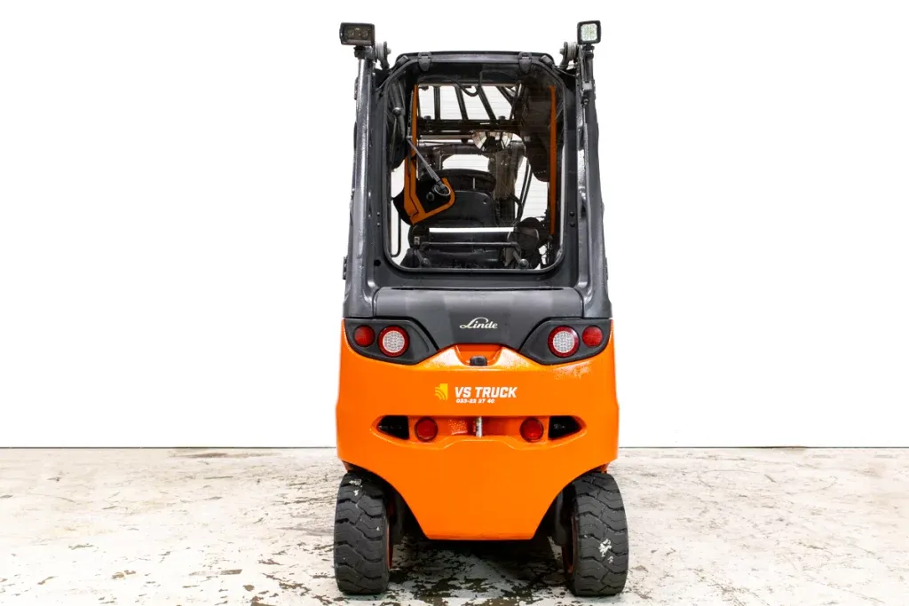Linde E30HL-01 dieselmotviktstruck