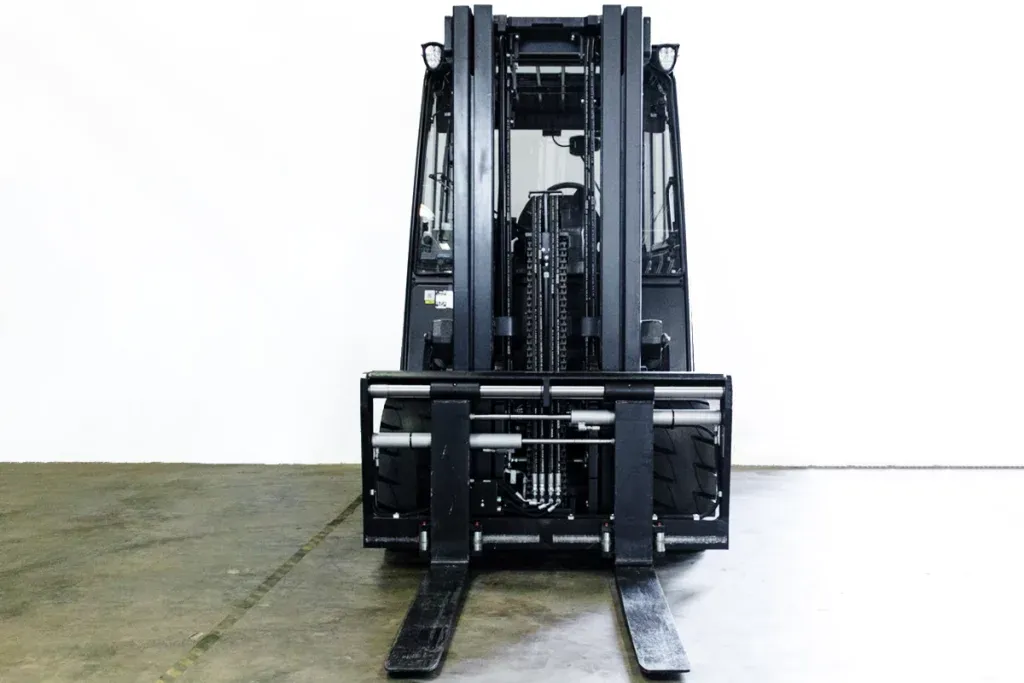 9546 doosan elmotviktstruck b50x-7 sedd framifran
