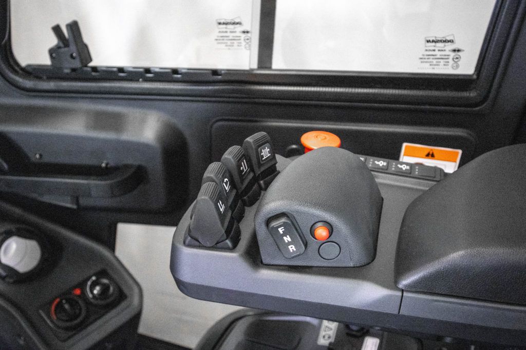 DOOSAN D35C-9