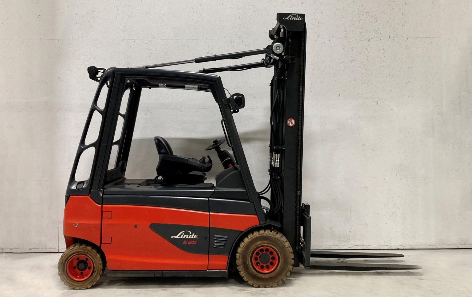 LINDE E25L-01