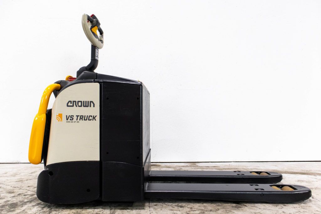 begagnad crown låglyftare WT3040