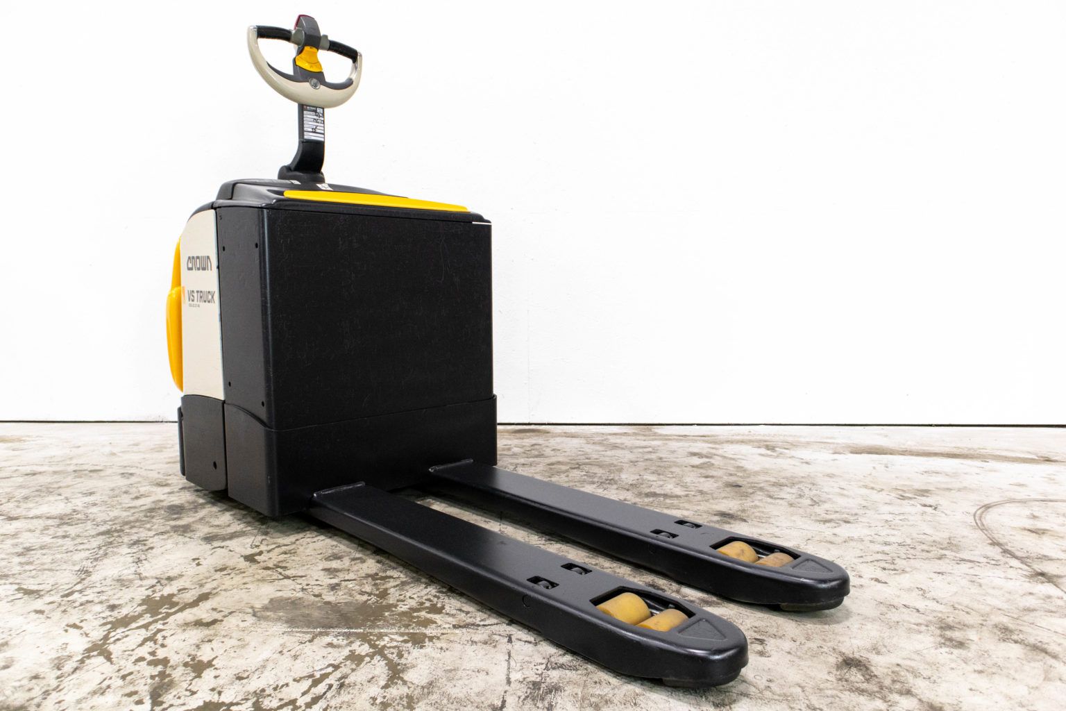 begagnad crown låglyftare WT3040
