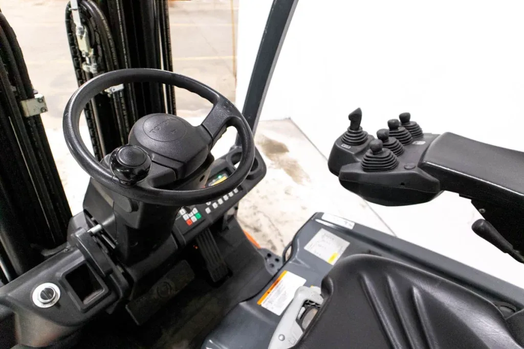 Toyota Traigo 8FBEK18T