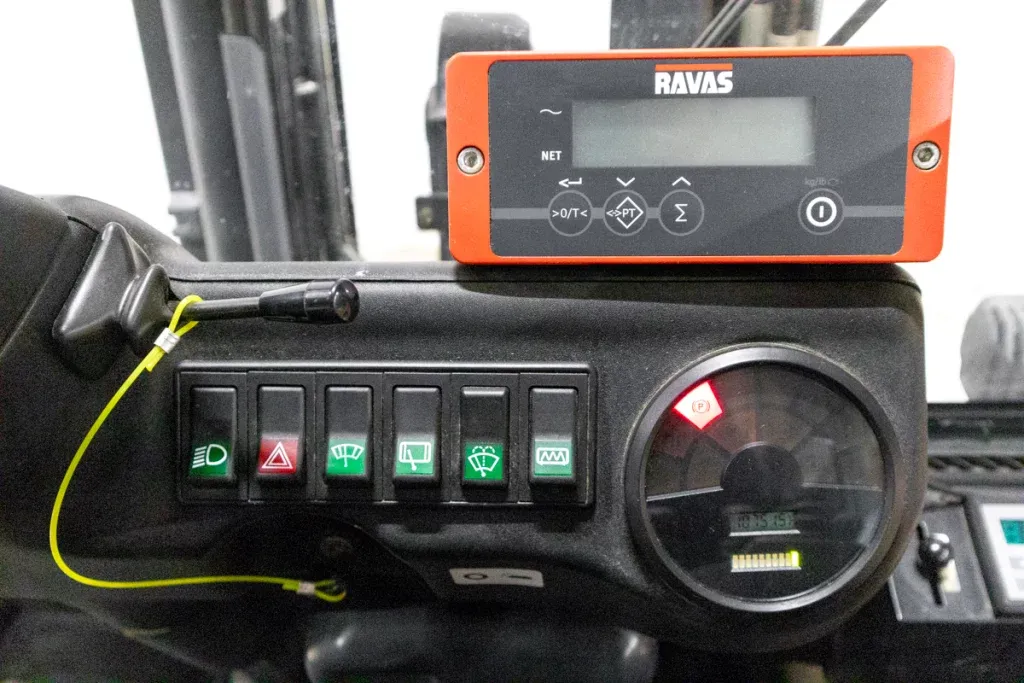 53129 Linde E25 begagnad motviktstruck med utskjutande gafflar display