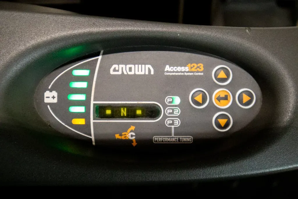 Crown SCT begagnad motviktstruck display