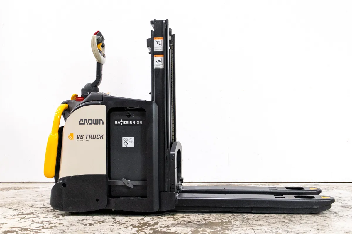53184 Crown DT 3040-E TL 2100 begagnad ledstaplare