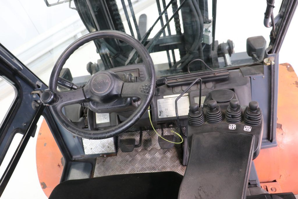 Toyota 42-7FDA50