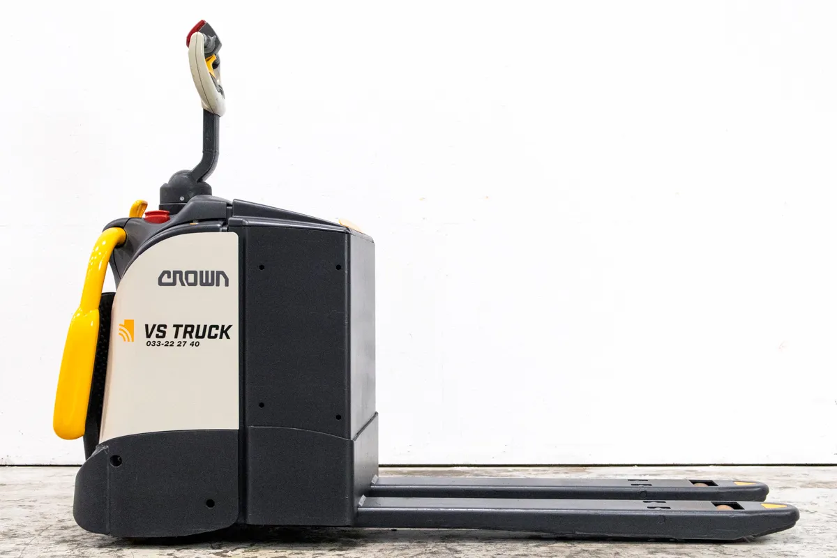 53089 Crown WT3040-E begagnad låglyftare