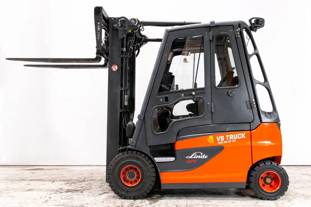 Linde e25 begagnad motviktstruck med frilyft