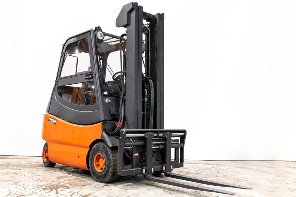 Linde E25 med frilyft