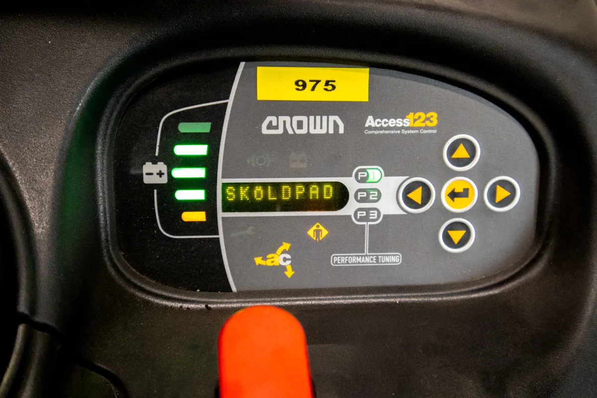 CROWN WT 3040-E Display