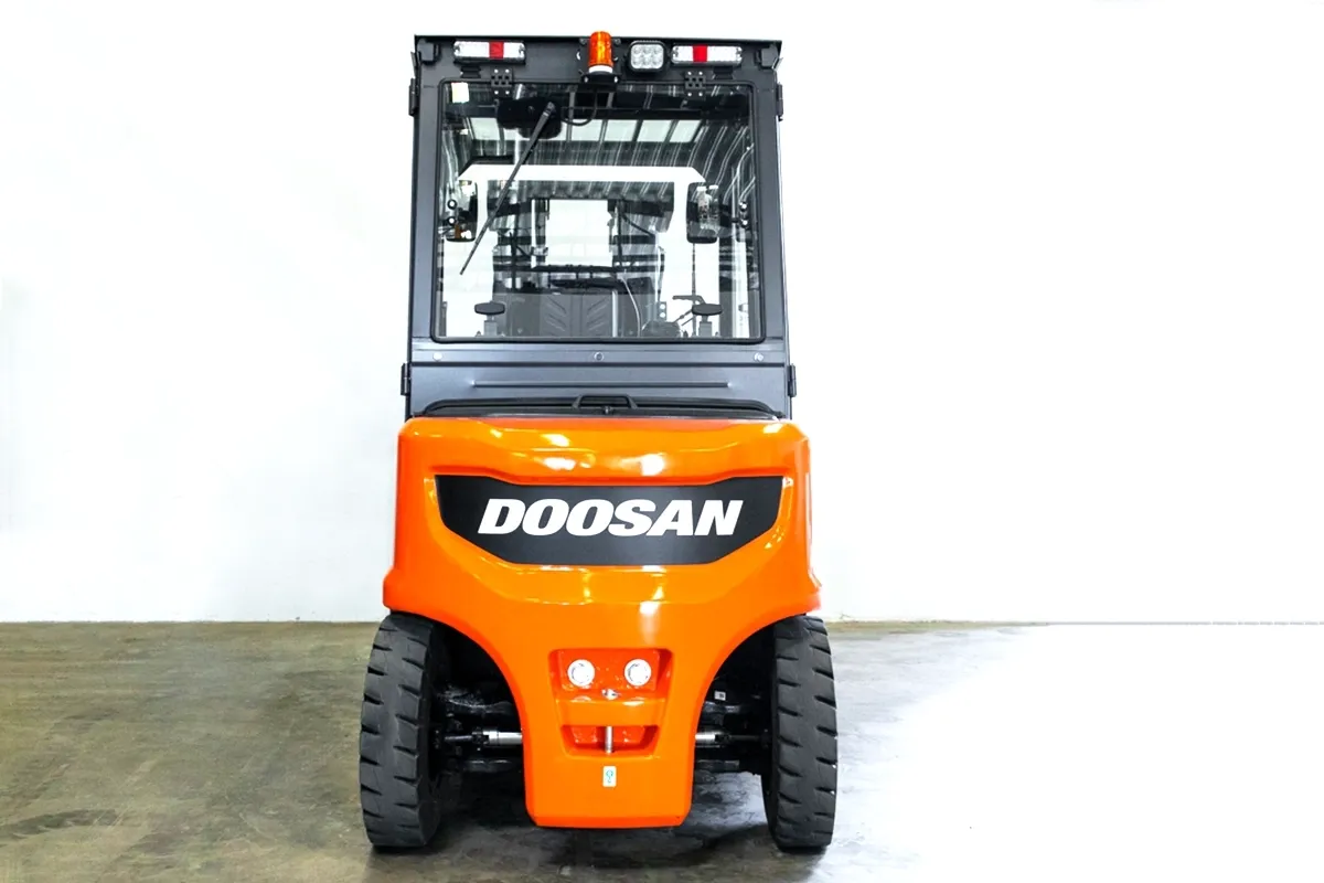 9546 doosan elmotviktstruck b50x-7 sedd bakifran