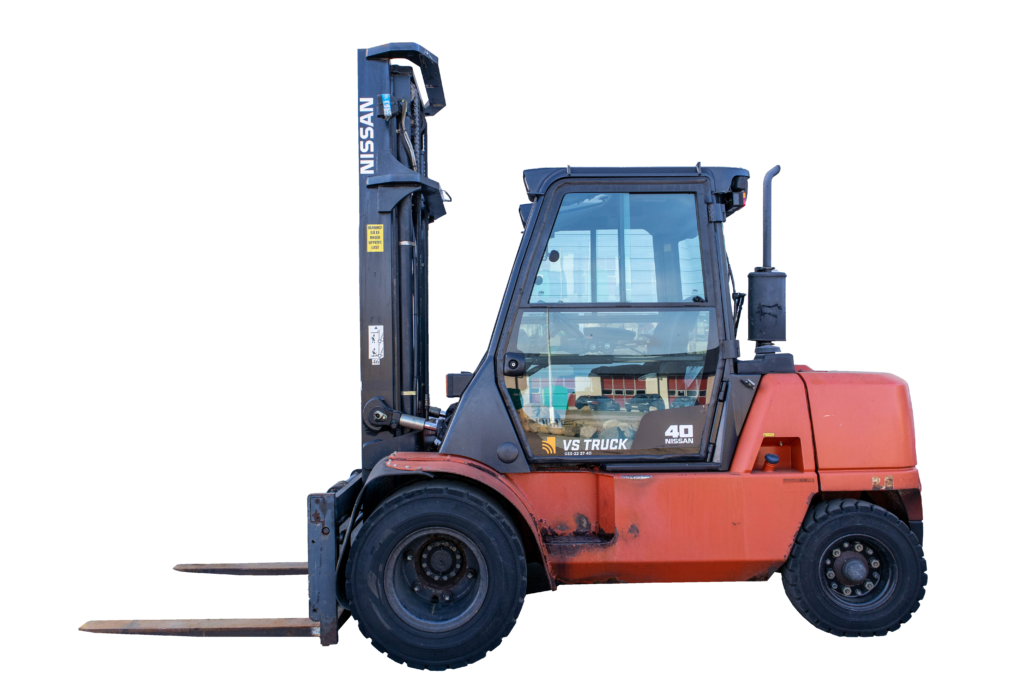 begagnad nissan diesel motviktstruck med hytt