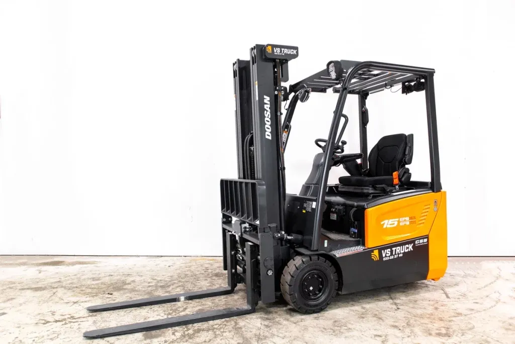 doosan b15t-7
