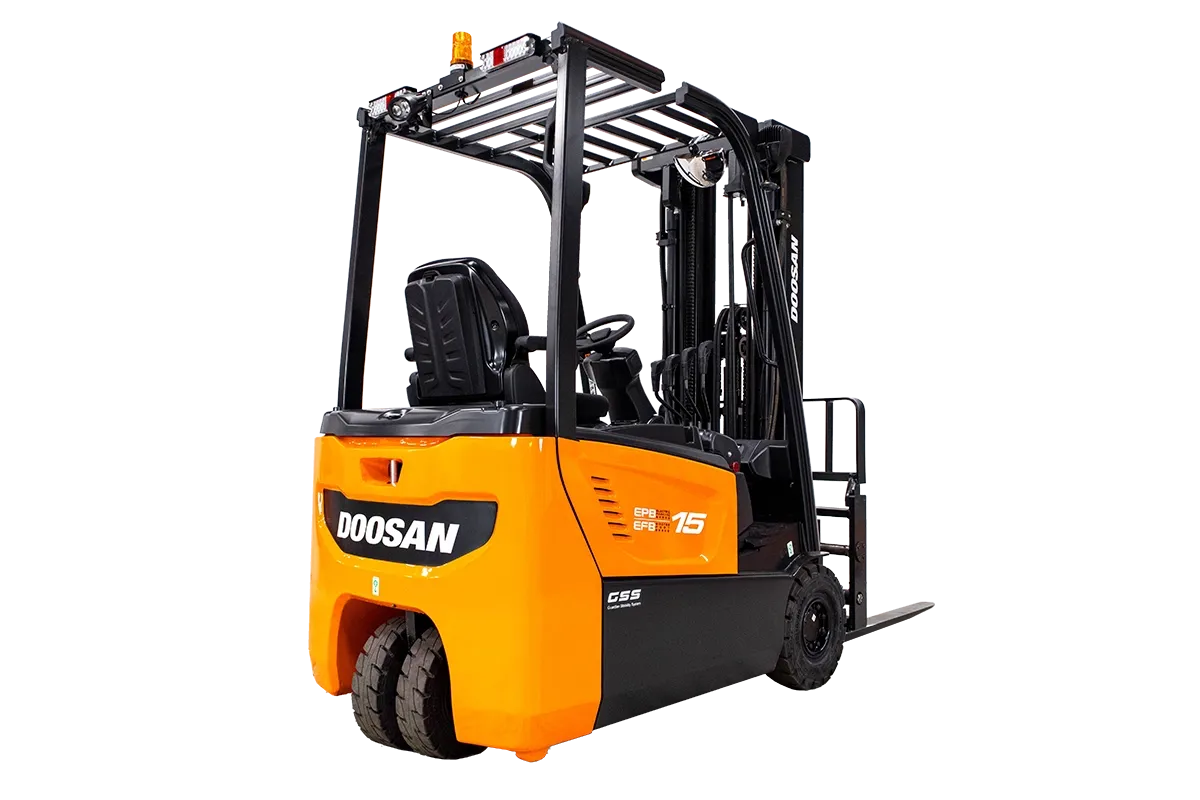 Ny doosan motviktstruck b15t-7 snett bakifrån