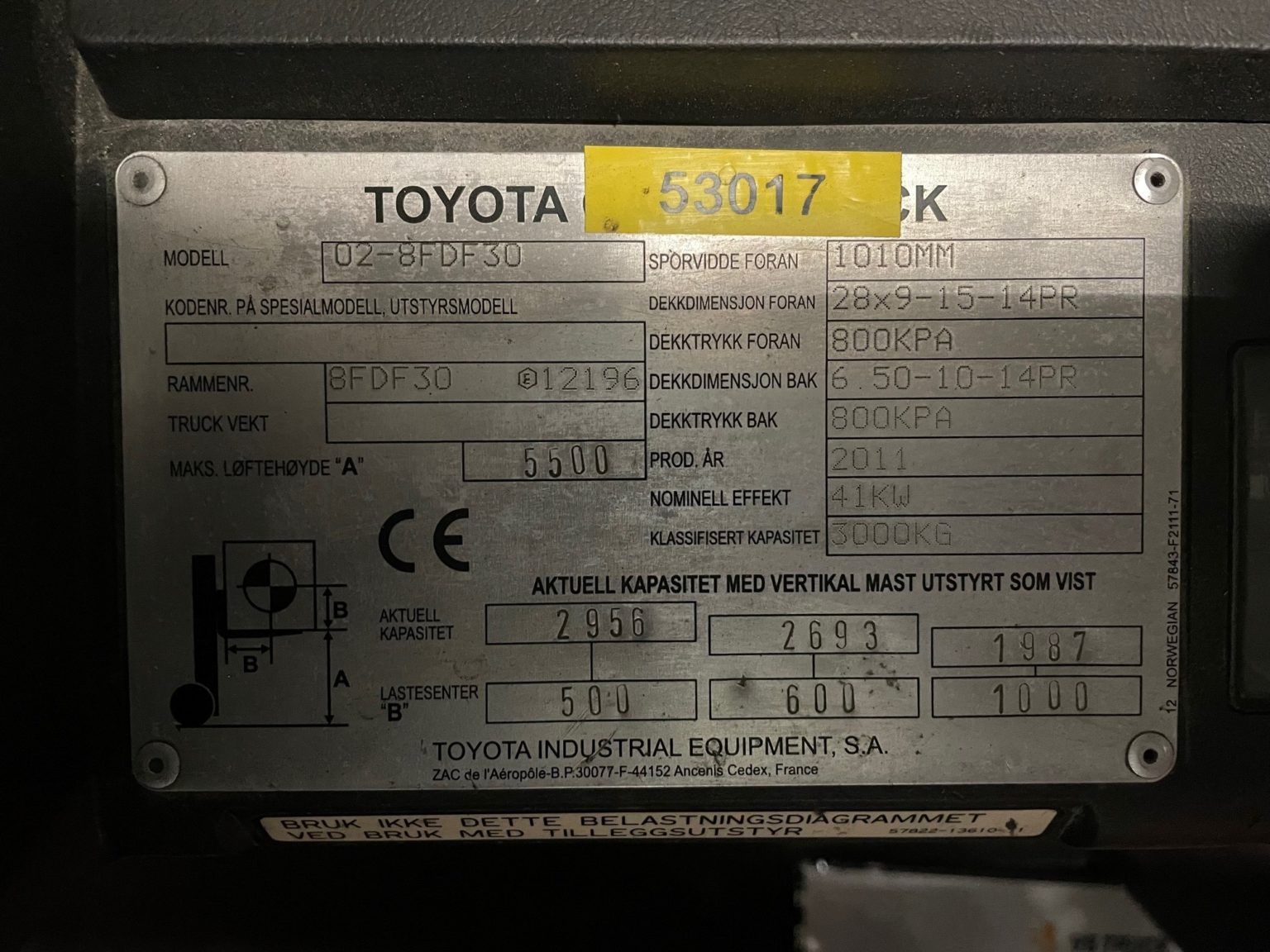 Toyota Tonero 02-8FDF30