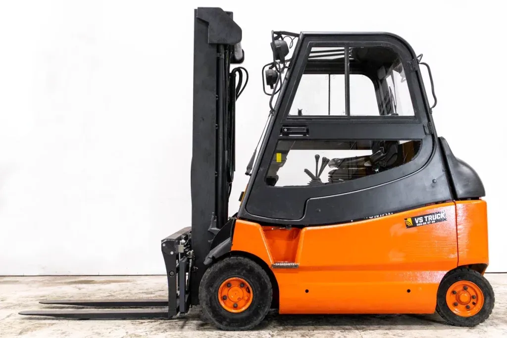 Linde E25 med hytt