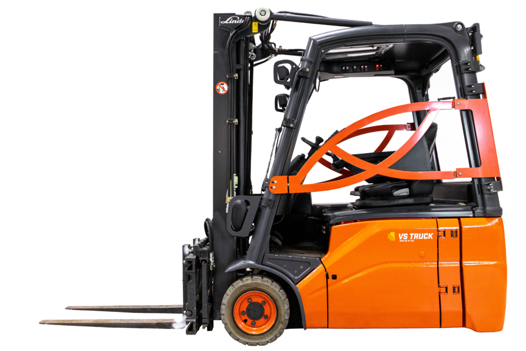 orange begagnad eldriven motviktstruck med båge från Linde